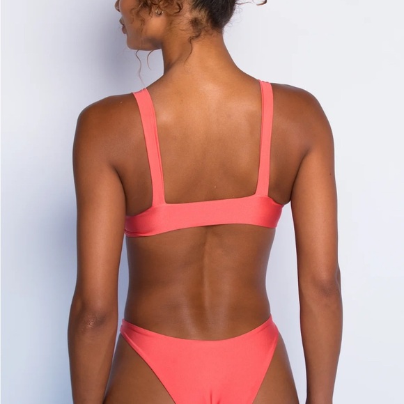 BRAND NEW Skatie Blue and White Gingham Bikini Set - Picture 6 of 7